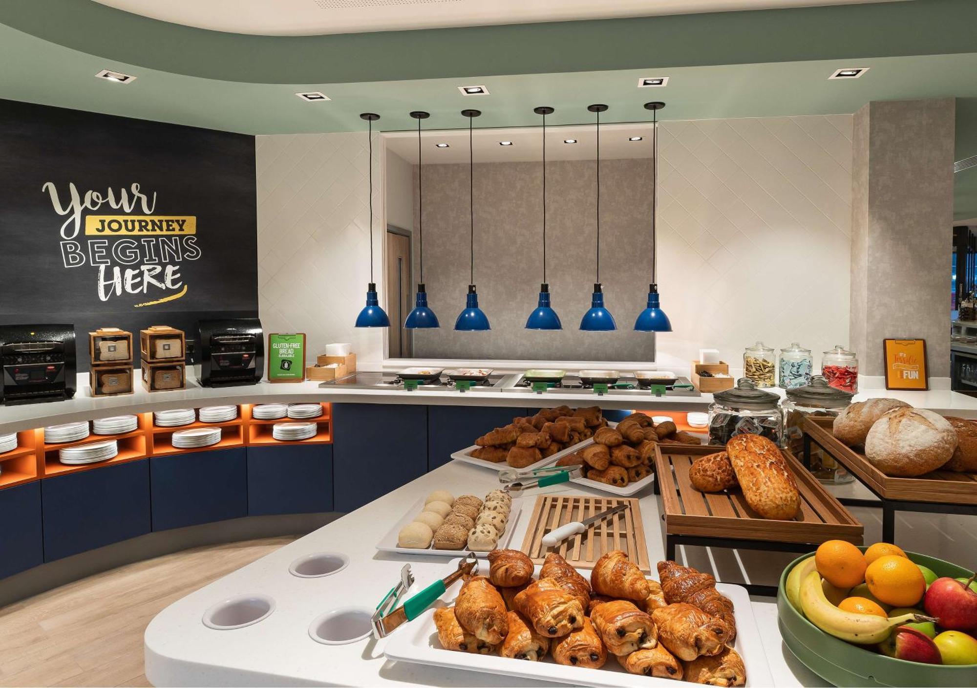 ホテル Hampton By Hilton トーキー エクステリア 写真