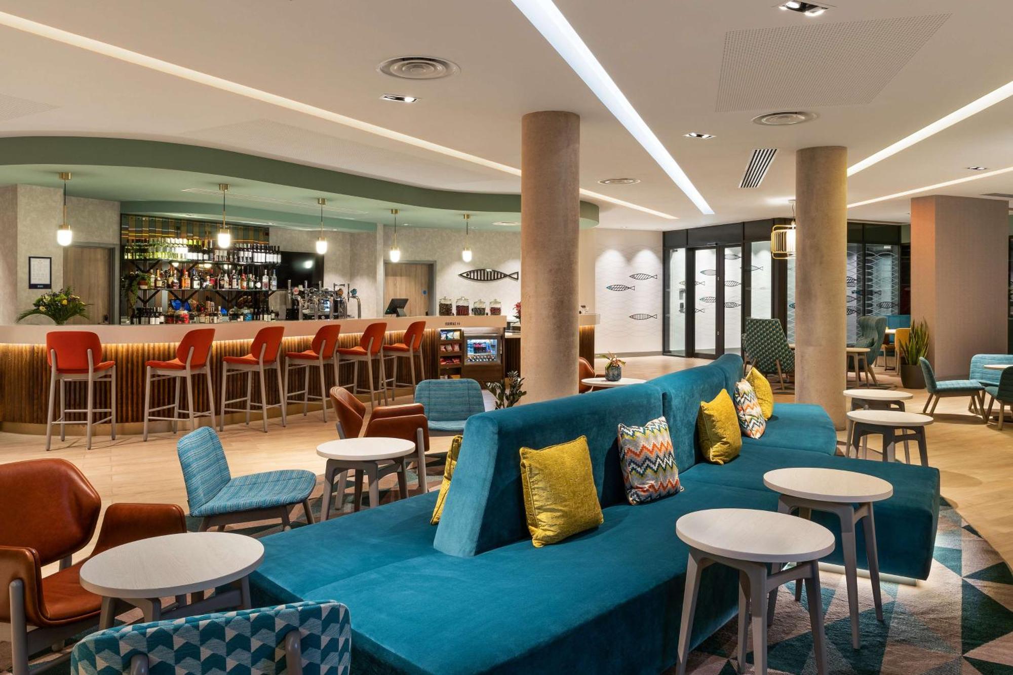ホテル Hampton By Hilton トーキー エクステリア 写真