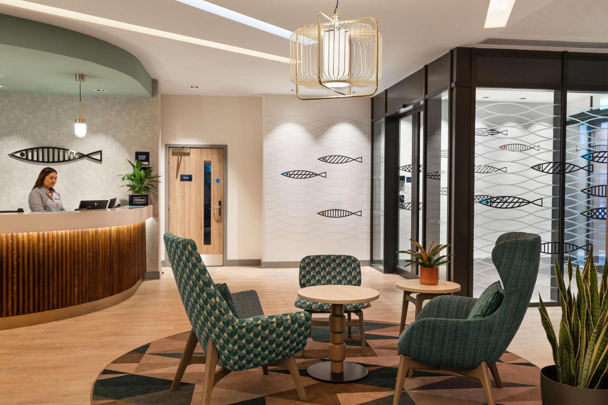 ホテル Hampton By Hilton トーキー エクステリア 写真
